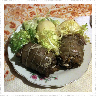 Arrollado de Huaso con Papas Cocidas